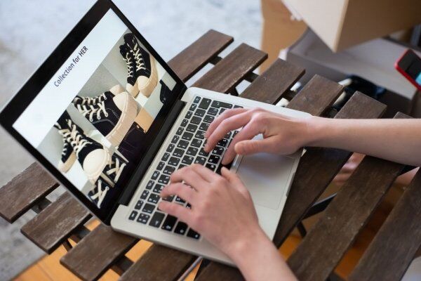 Direito do consumidor e e-commerce: como escolher advogado em compras online e cancelamentos Direito do consumidor e e-commerce: como escolher advogado em compras online e cancelamentos